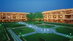 Hotels In Agra